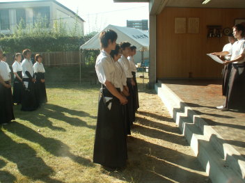 �j�q�`�`�[���A�O�ʂɓ��܂ł�!