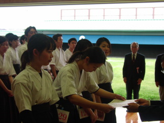 ���q�c�̐�4��