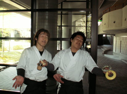 �f�j�[���I